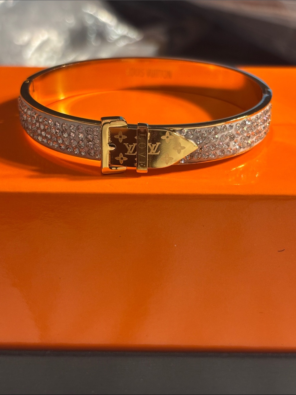 New Gold Buckle Crystal Pavé Bracelet - Gold & Clear